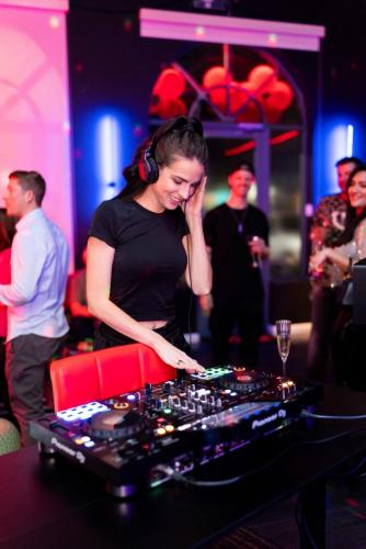 DJ Experience: Sip  Spin Dallas TX